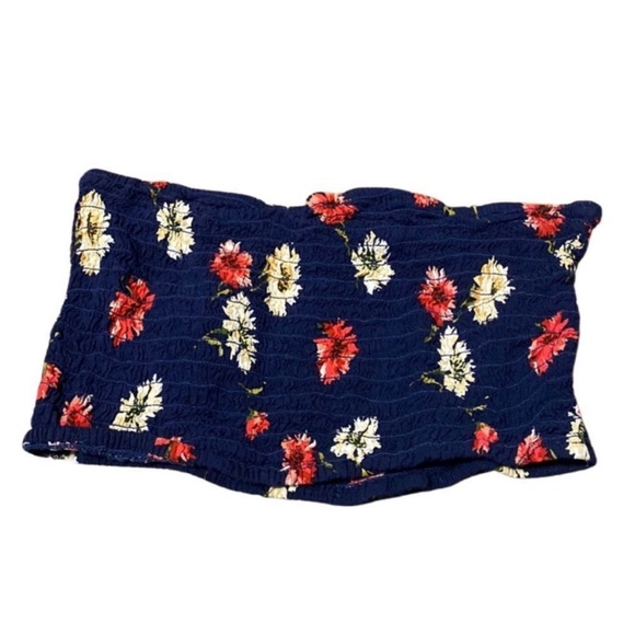 Forever 21 Tops - Forever 21 Floral Tube Top crop top Size M